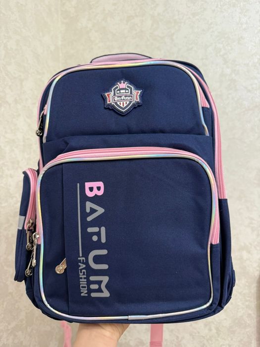 Продам школьные рюкзаки для девочек и мальчиков