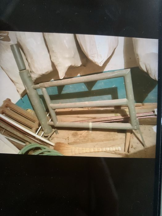 Qotkan non sotladi qoplab qoylgan ichda patr yopkan non qurtogan