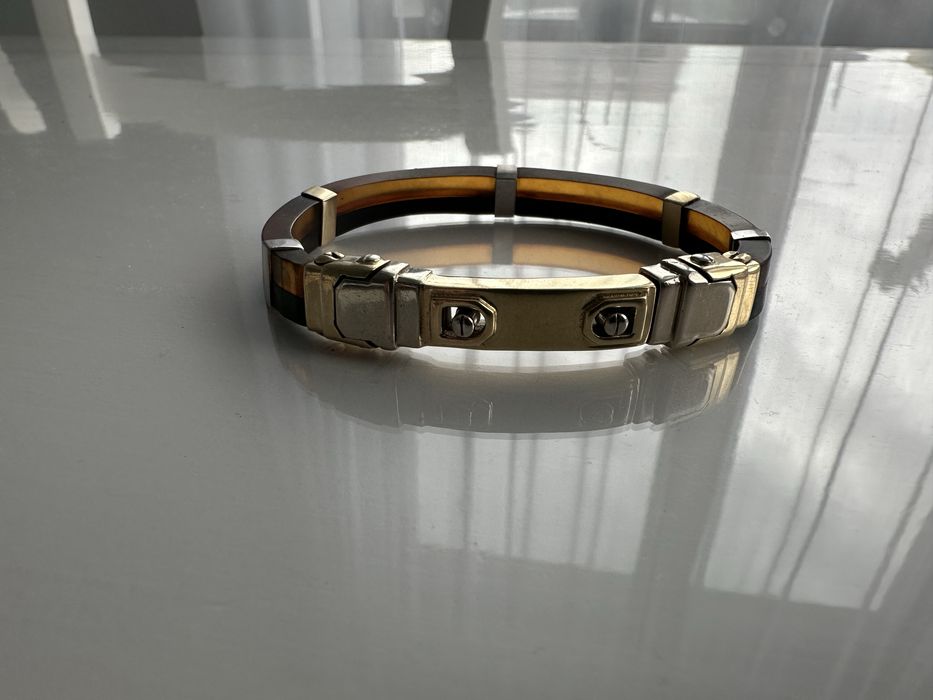 Vand bratara aur 14 karate!