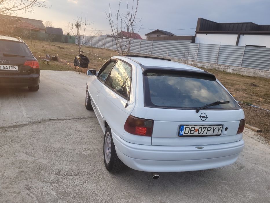 Se vinde apel an 1994 automat..recondiționat