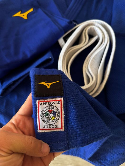 Кимоно для дзюдо Mizuno