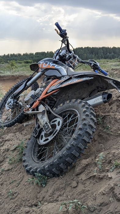 Эндуро кросс 250 кубов
