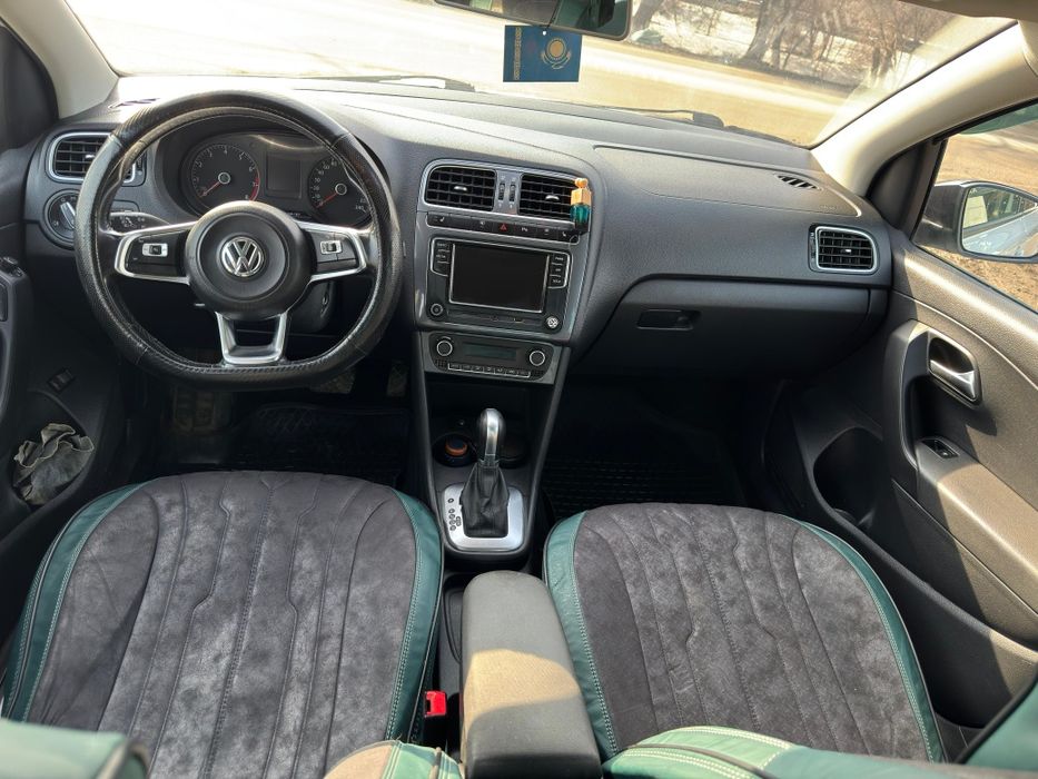 Продам поло 2019 автомат газ бензин