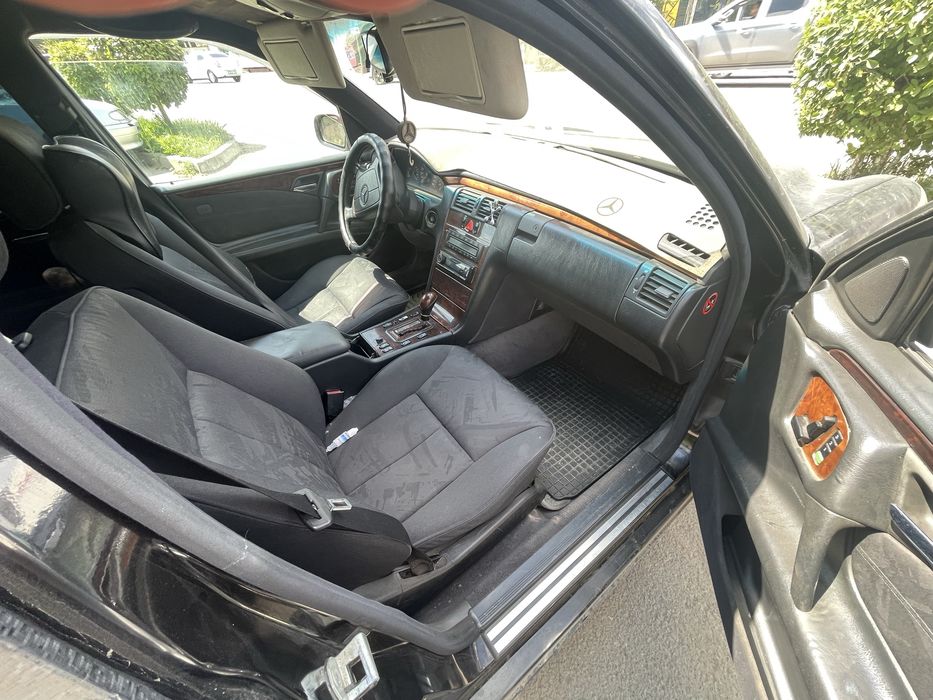 Продам мерседес w210