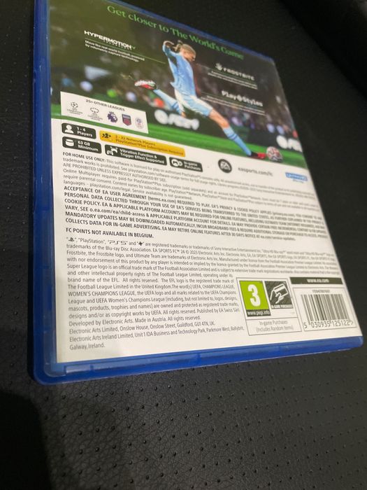 FIFA 24 играта не е ползвана почти изобщо в отлично състояние е