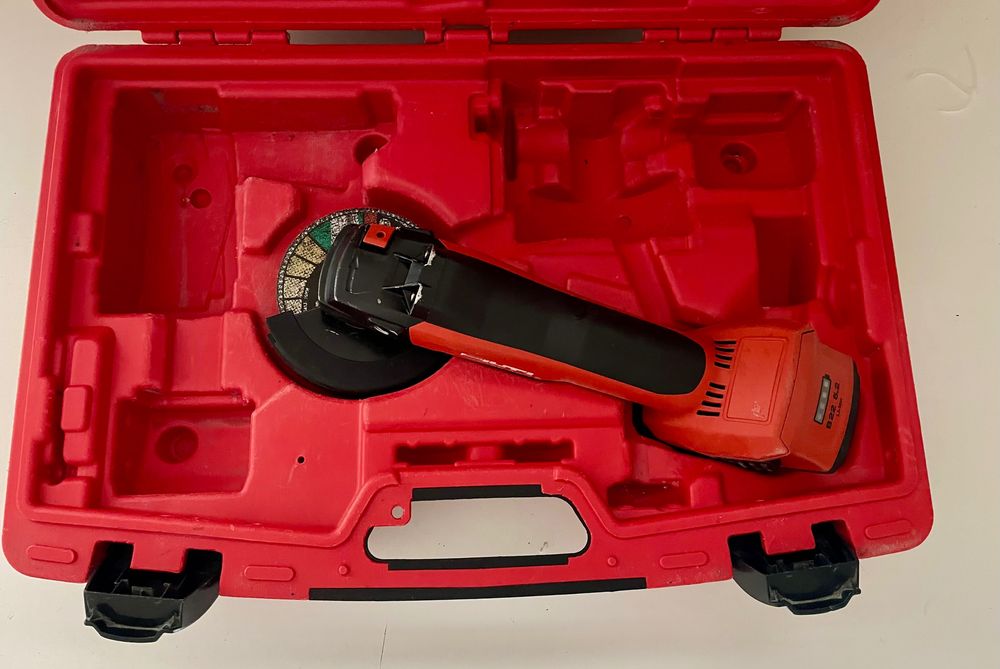Hilti AG125-A22 polizor unghiular fabricatie 2022 baterie 5,2Ah