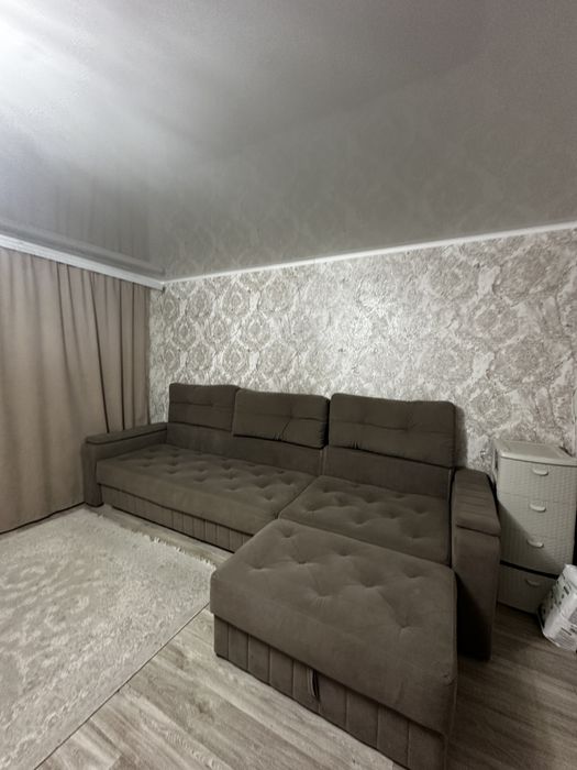 Продам диван в хорошем состояние