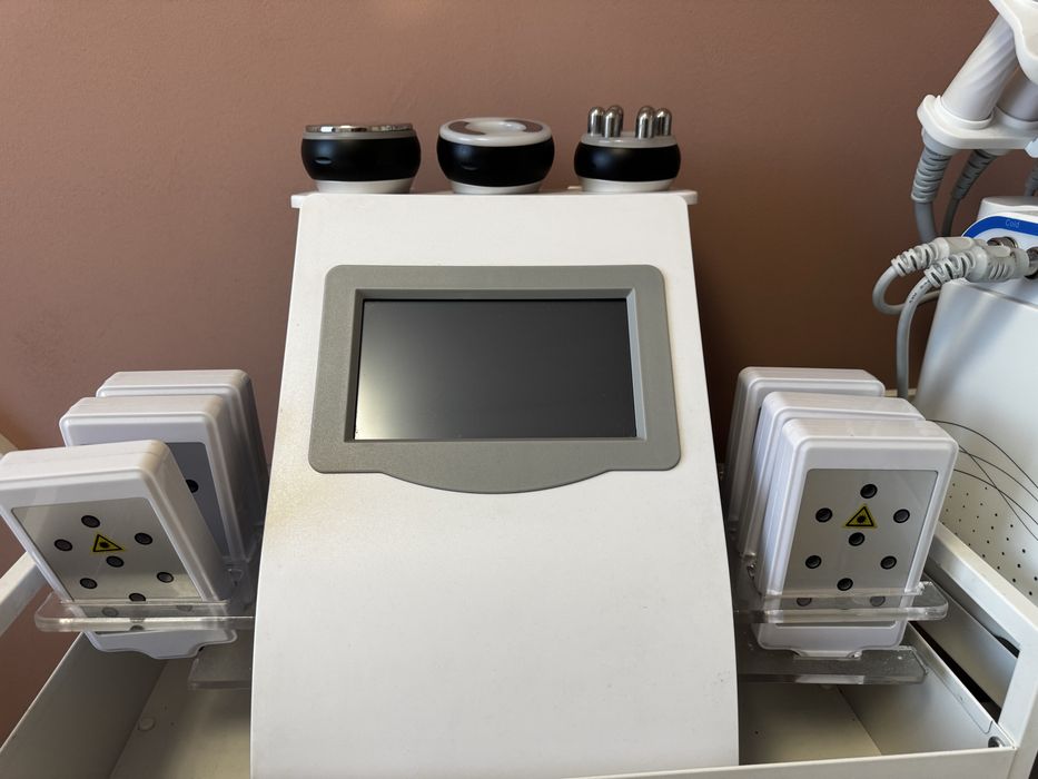 Апарат за кавитация, липолиза, RF и вакуум