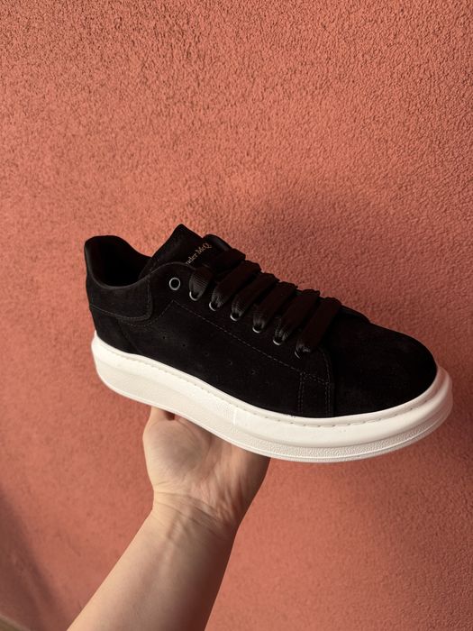 Adidasi Alexander Mcqueen catifea 42,42