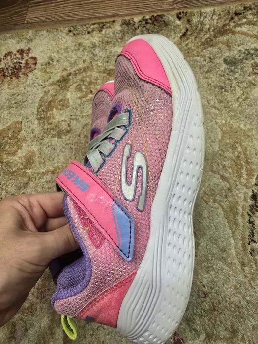 Оригинальные кроссовки Skechers для девочки, 32р