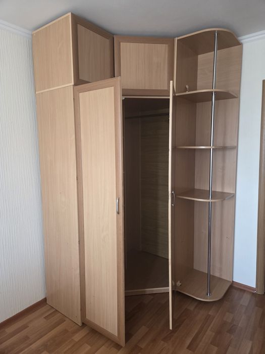 Шкаф для одежды угловой