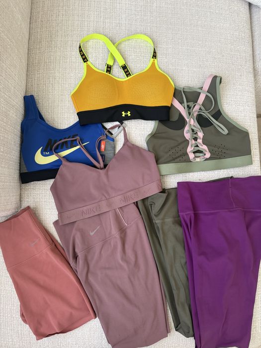 Спортни бюстиета и клинове,  Nike