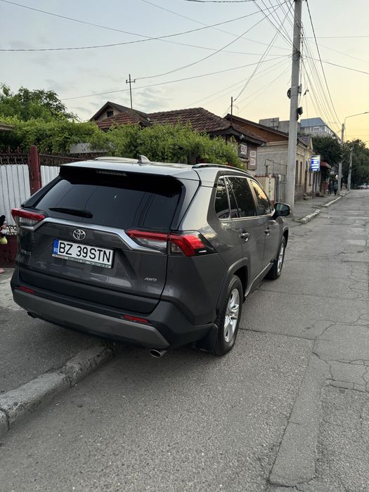 TOYOTA RAV4 2022 — imagine 4