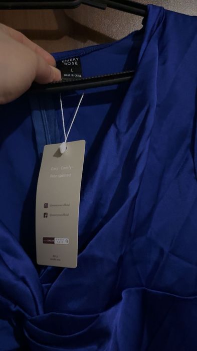 Сатенена рокля в турско синьо L размер