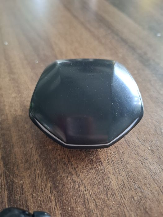 Продам наушники Lenovo