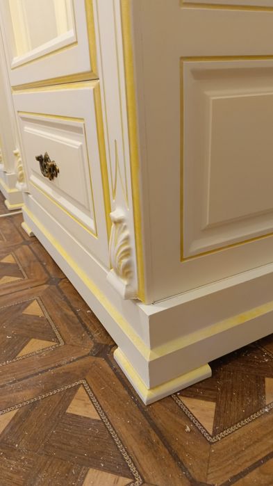 Шкаф, витрина, сервант, буфет для гостиной