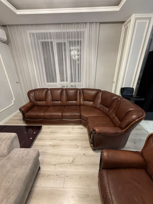 Продам кожаный уголок производства Беларусь