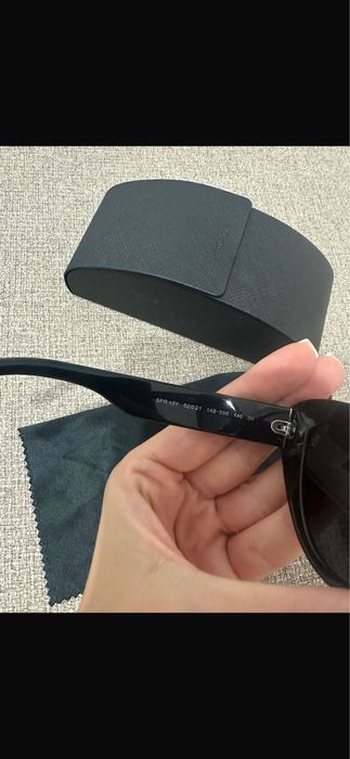Vand Ochelari de soare Prada