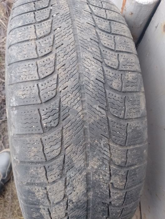 Продам диски с резиной Мерседес