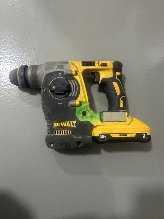 Dewaltt перфоратор