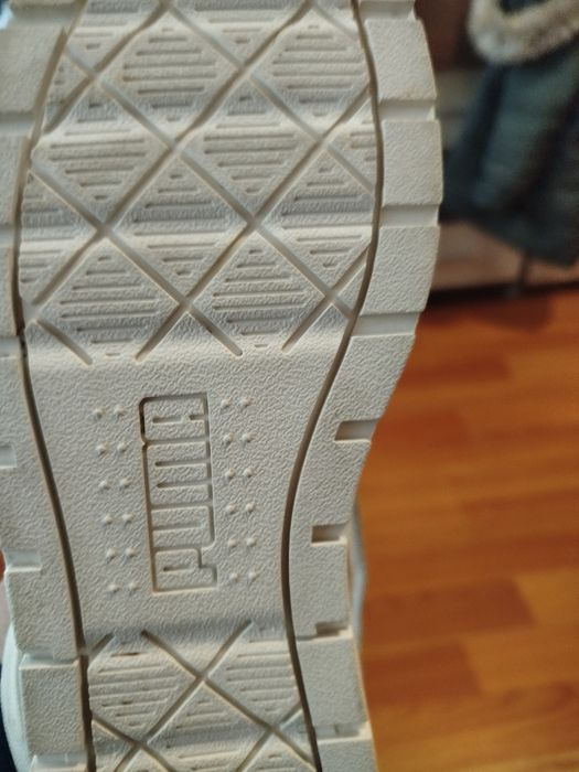 Adidași damă Puma stare nouă