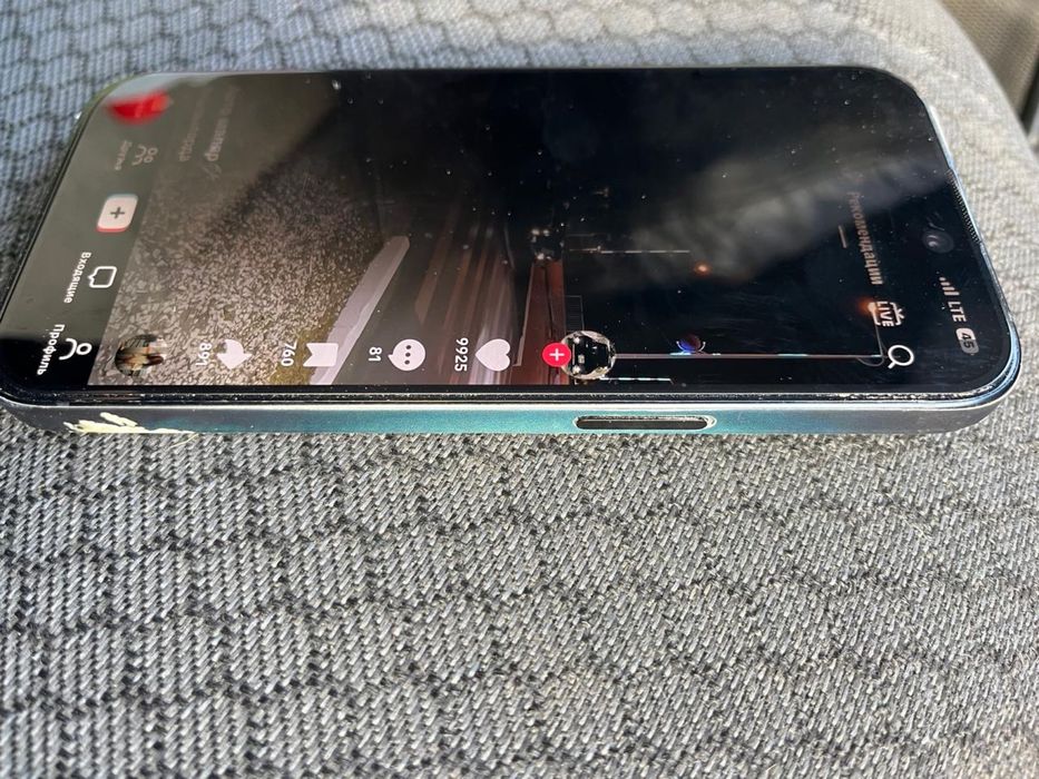 Айфон 15 черный без царапин