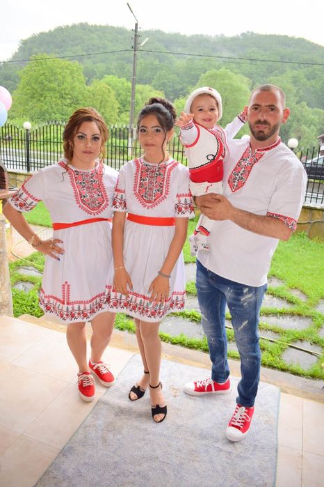 Рокли с народни мотиви