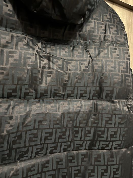 Geaca Fendi Puffer. Monogram