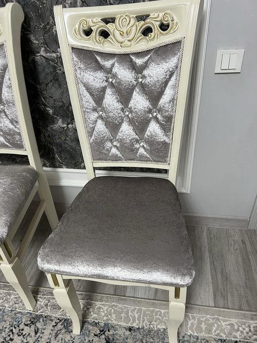 Стулья для гостинной