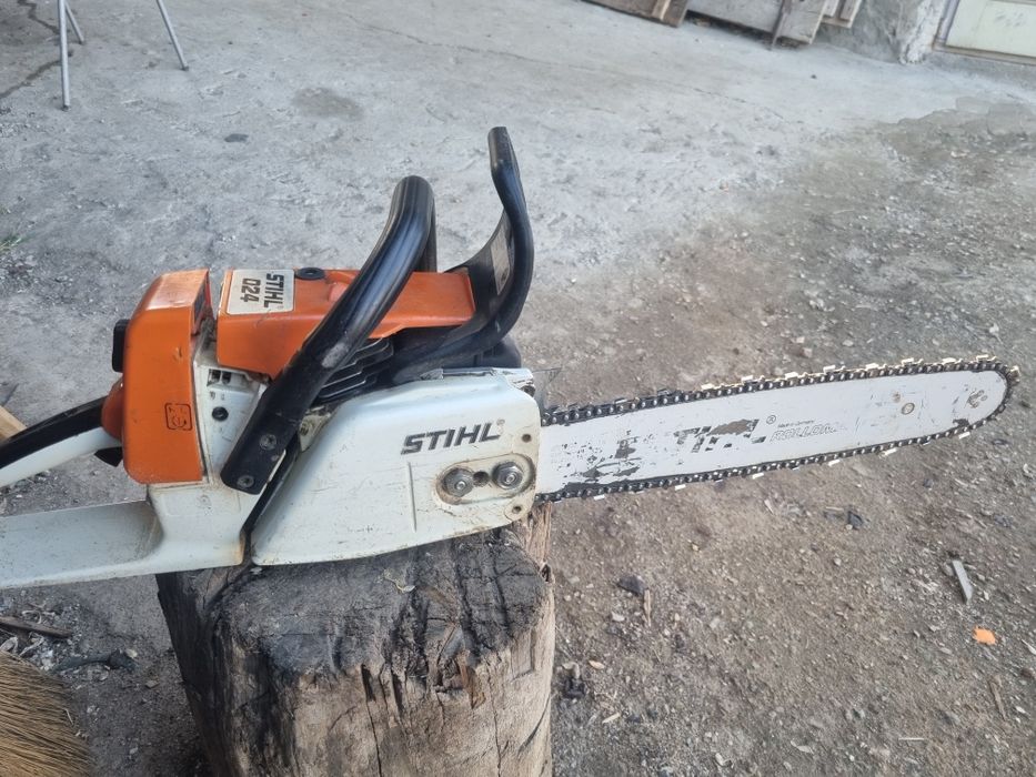 Vând.  Stihl 024