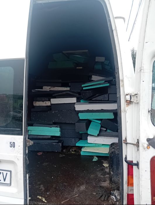 Transport moloz și deșeuri Ploiești și împrejurimi mobilă lemne etc.