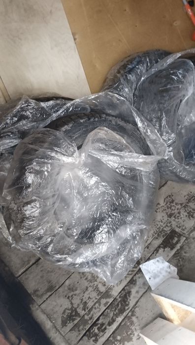 Резина зимняя 225/60/18