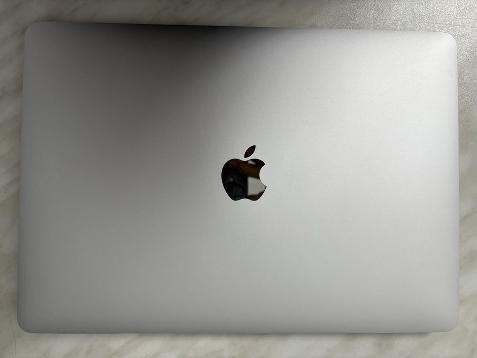Macbook Air M1 | 16gb RAM | 256gb SSD