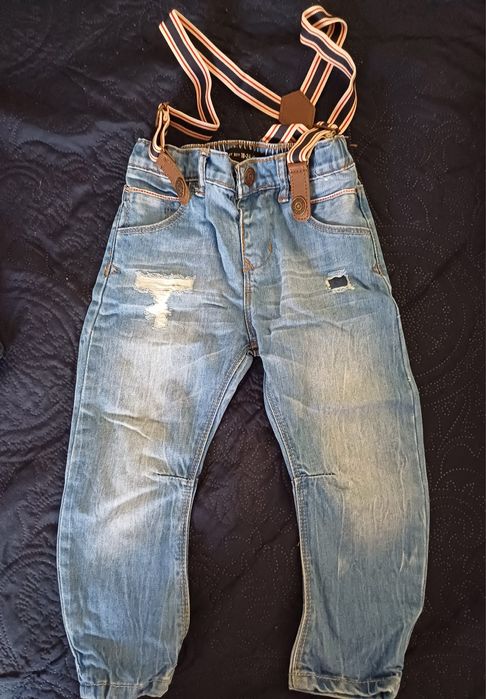Jeans cu bretele pentru bebeluși