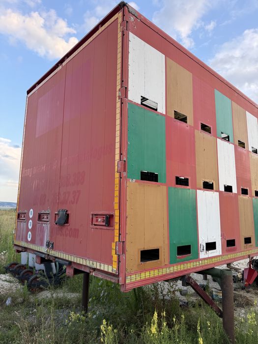Container apicol cu prindere bdf