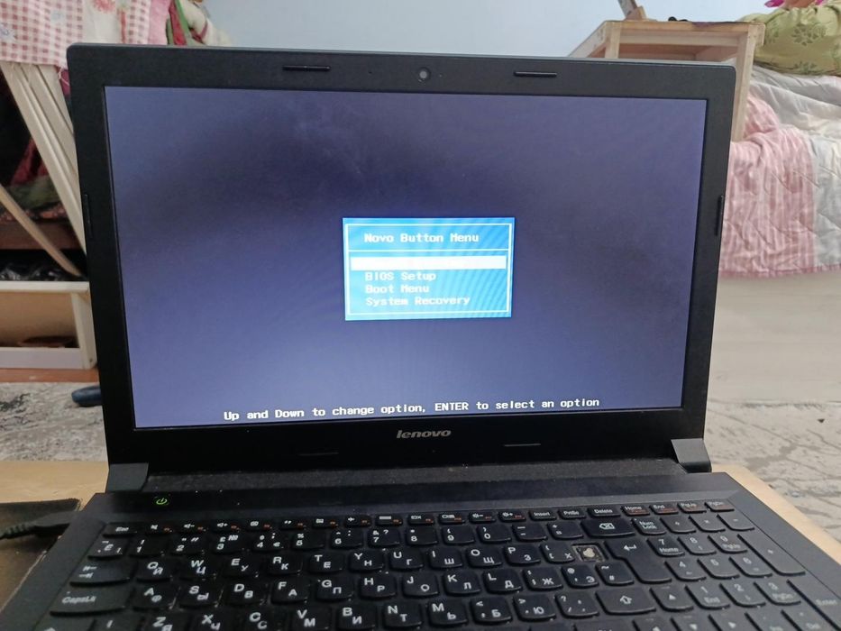 Lenovo B59-70 SSD buzilgan SSD-накопитель Lenovo B59-70 сломан.