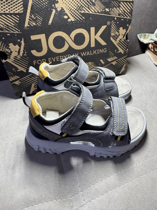 Сандали для мальчика серого цвета