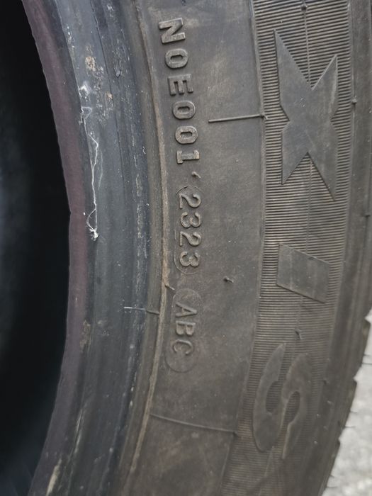 Зимние шины с шипами 235/60/18