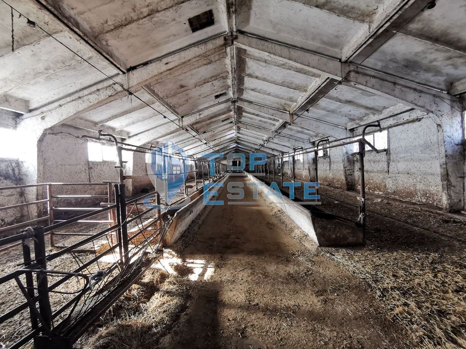 Продава се Промишлена сграда в с. Ресен, Област Велико Търново - 1740 кв.м за 84 €/кв.м - Снимка #8