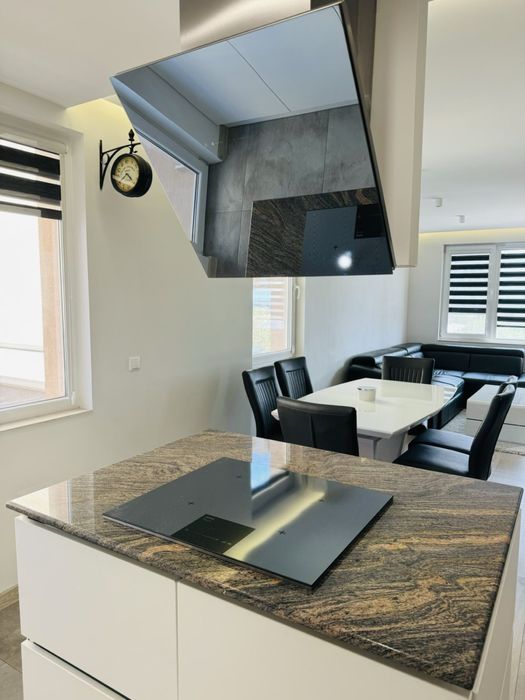 Дава се под наем Тристаен апартамент в Стара Загора, Казански - 100 кв.м за 548.25 € - Снимка #1