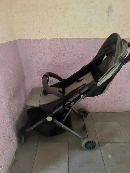 Срочно продам коляску