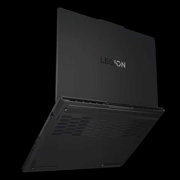 Lenovo Legion 5 15.1" 2.5K OLED 165Hz  i7-14 16GB 1TB SSD 8GB RTX5050