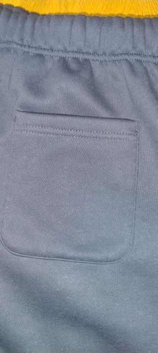 Pantaloni essentials