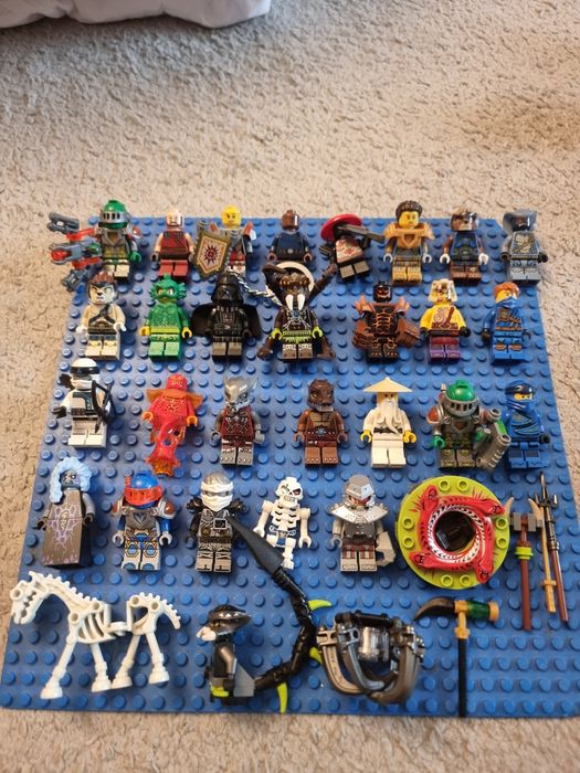 Vând lego Star wars bioncile hero factory city nexo knights chima