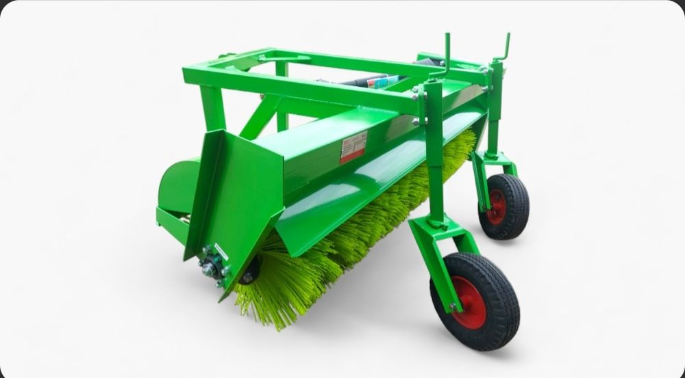 Щетка коммунальная Kerland . Польша