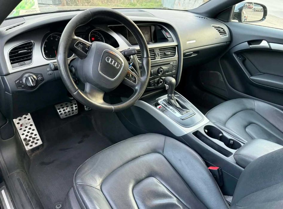 Audi a5 2.0 TFSI /АВТОМАТ/ПЕРФЕКТЕН/нови вериги.