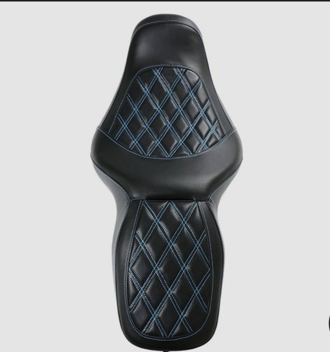 Претапициране на мото седалки