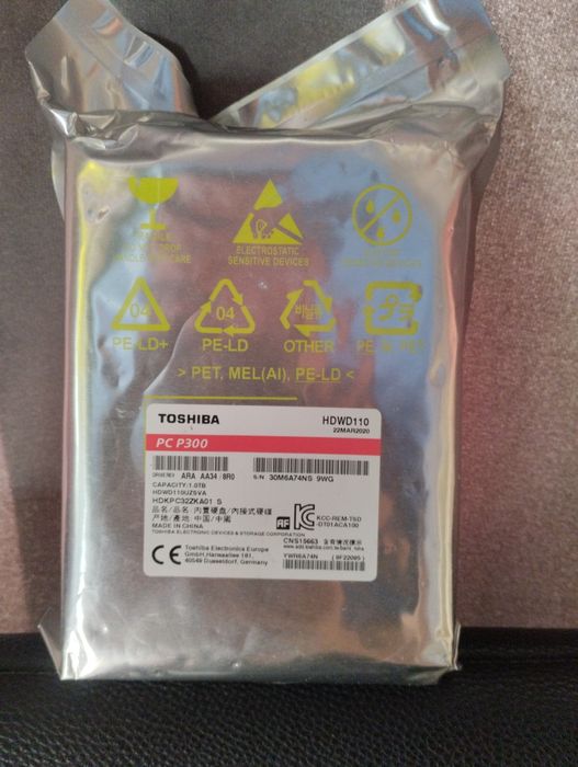 SSD 240GB, 500GB. HDD 1TB 2,5'.