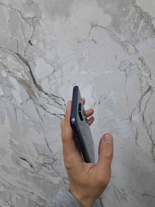 Продам Redmi note 9S память 6+2/128gb в идеальном состоянии