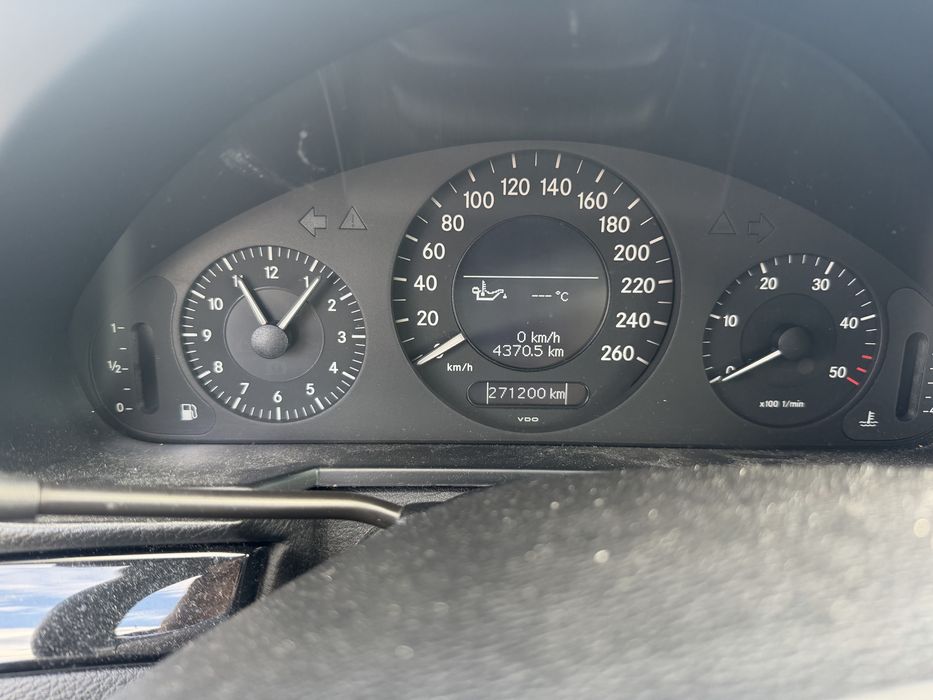 Mercedes benz w211 e200 cdi